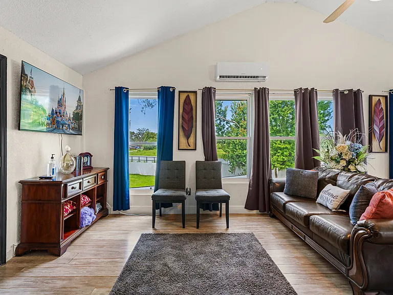 1110 E Lakeshore Blvd #3 — Photo 32
