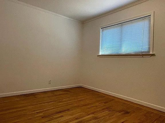 4th image of 1210 Santa Paula Ave