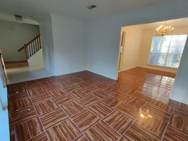 101 Yewleaf Dr — Photo 4