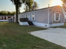 1269 N Adkins Hill Rd, Norman, OK