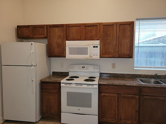 2nd image of 113-115 N Main St #7