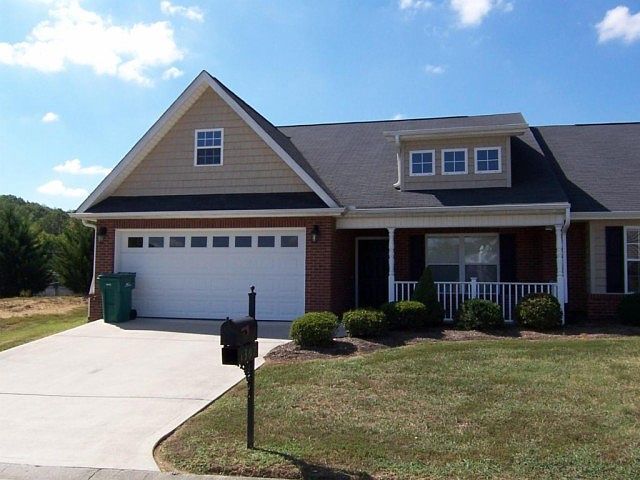 1st image of 1307 Hazelgreen Way