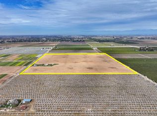 422 S Leonard Ave, Sanger, CA 93657