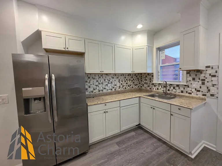 519 E 28th St — Photo 38
