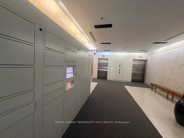 127 Queen St E #504 — Photo 4