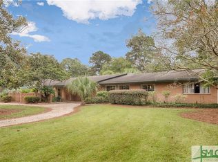 29 E 65th St, Savannah, GA 31405