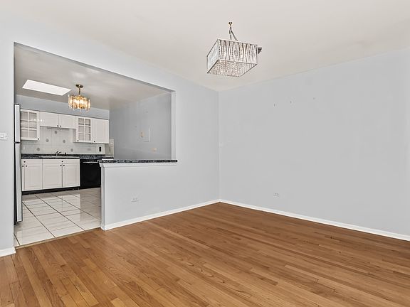 5th image of 8203 Niles Center Rd APT 3C