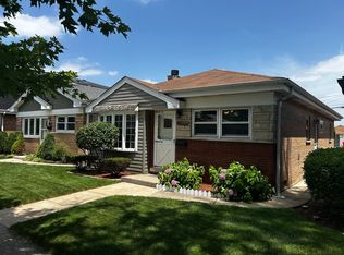4535 Warsaw Ave, Lyons, IL 60534