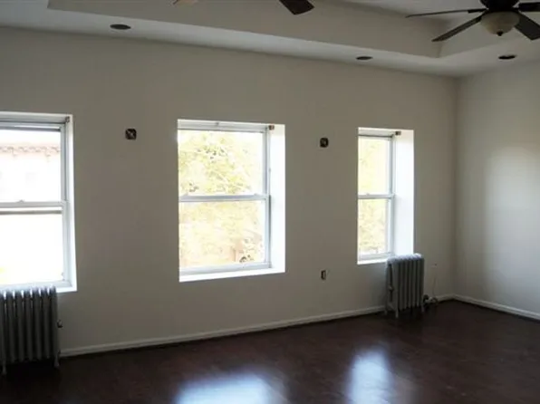 365 Macon St #4, Brooklyn, NY 11233
