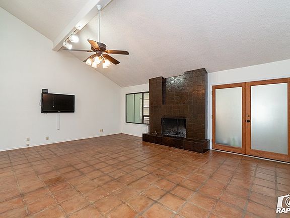4th image of 2411 Haynes Dr