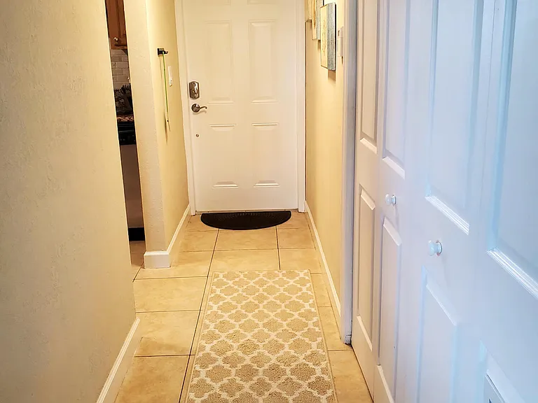 912 Pine Dr #211 — Photo 7
