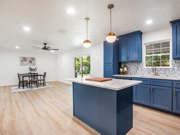 6963 Pinon St, Fort Worth, TX 76116