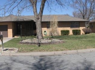614 W 24th Ave, Hutchinson, KS 67502