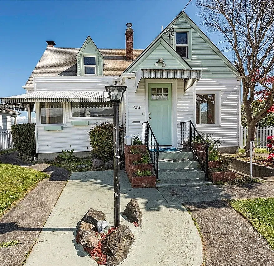 432 E Front St — Photo 1