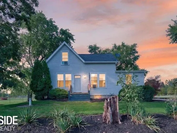 8695 Petz Rd, Imlay City, MI 48444