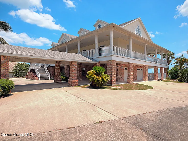 6285 N Highway 1 — Photo 21