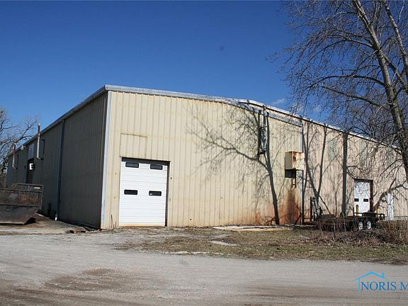 3rd image of 5740 Woodville Rd