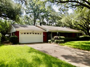 2049 River Rd, Shreveport, LA 71105