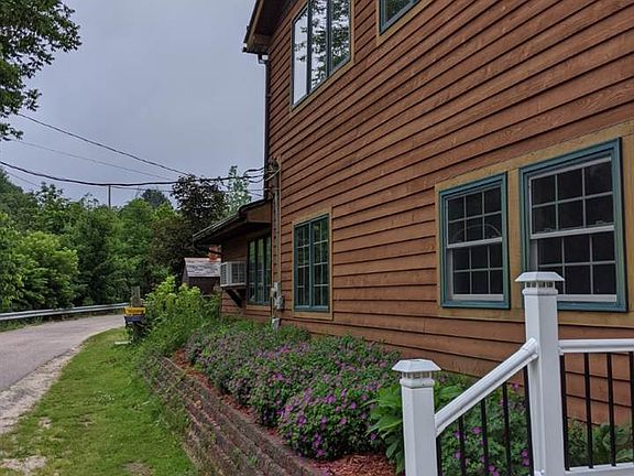 2nd image of 87 River St