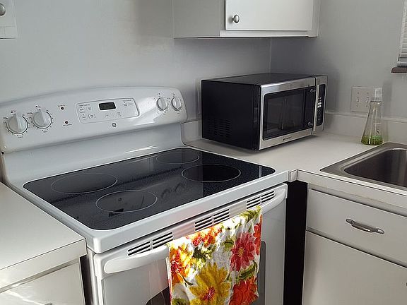 New stove and dishwasher