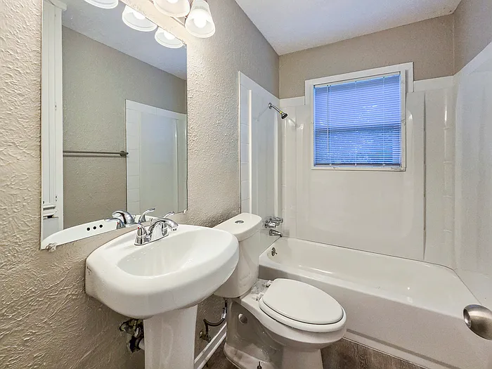 601 Brookfield Dr — Photo 15