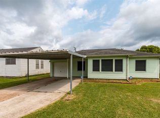 1504 Carter St, Orange, TX 77630
