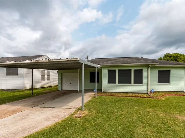 1504 Carter St, Orange, TX 77630