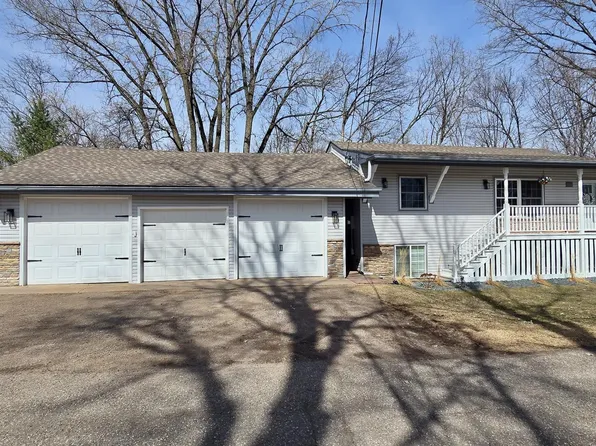 116 Lockey Ave, Center City, MN 55012