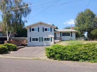 2218 Angle St, Klamath Falls, OR 97601