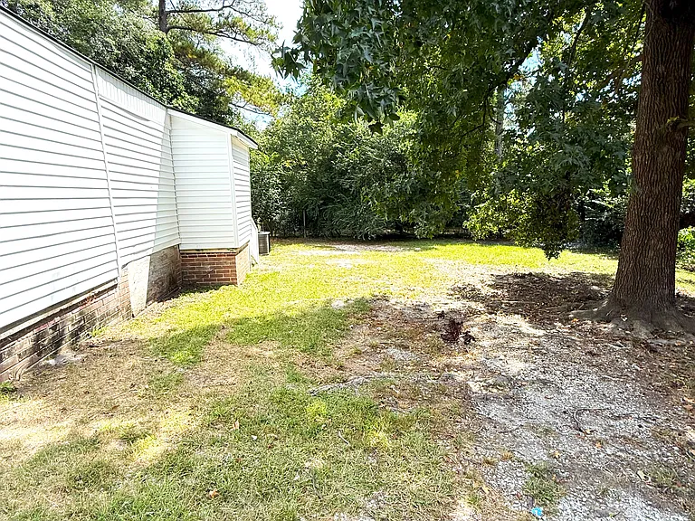 1413 Bonner Ave — Photo 13