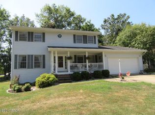 4217 Fox Creek Rd, Mount Vernon, IL 62864