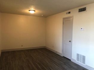 3872 N Oliver St, Wichita, KS 67220