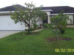 461 SW Doreen St, Port Saint Lucie, FL 34983