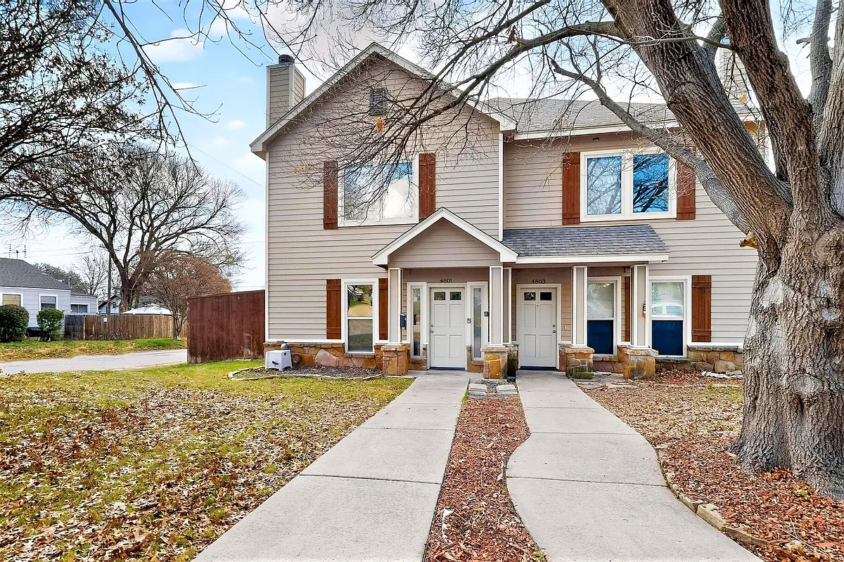Building Photo - 4801 Birchman Ave