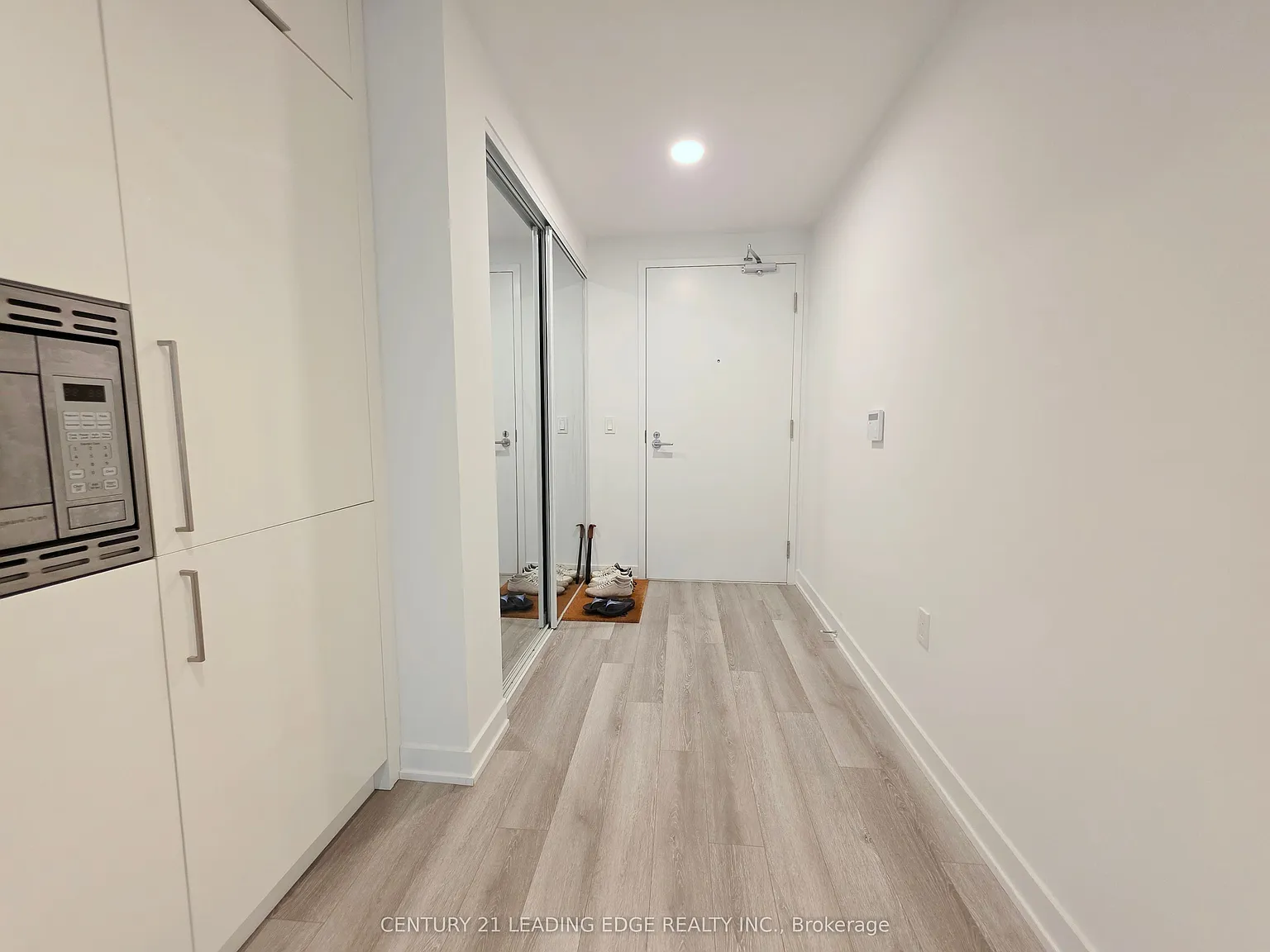 Artist Alley Condos — Photo 4