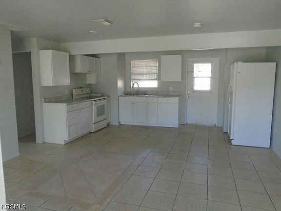 2nd image of 330 Ottumwa Ave
