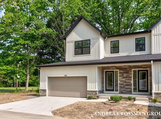 1997 N Shorewood Ln #1, Holland, MI 49423