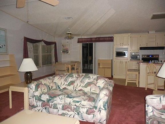 5th image of 607 Robin Ln