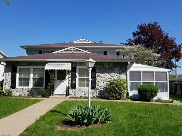 1356 Pembrooke Dr, Salem, OH 44460