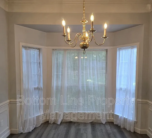 4134 Beauvista Dr — Photo 9
