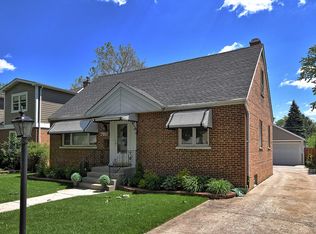 7919 N Harlem Ave, Niles, IL 60714