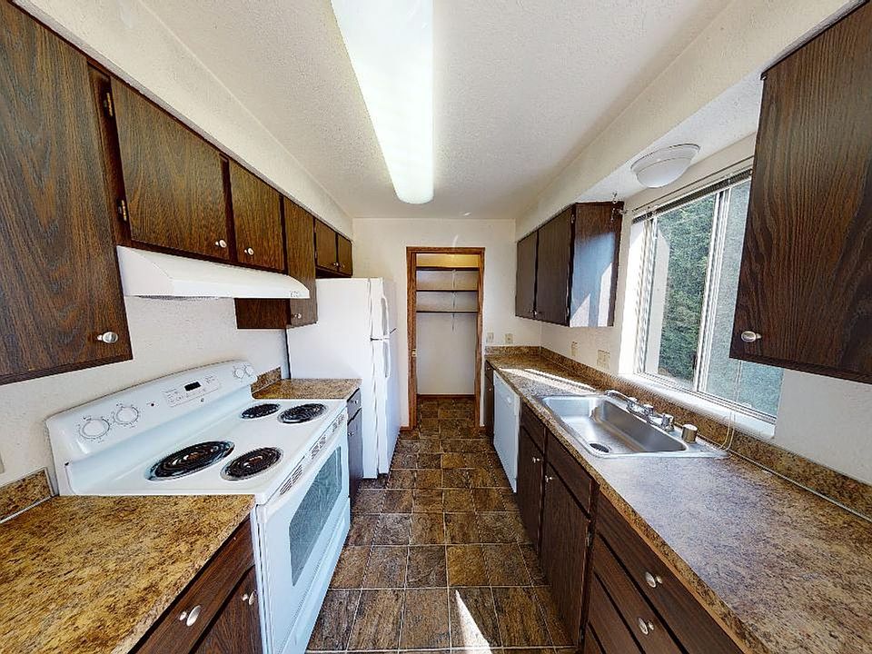 1st image of 8746 Phinney Ave N APT 203