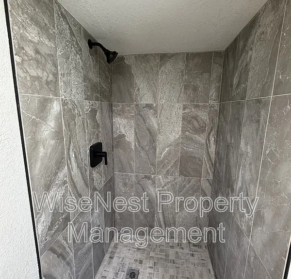 1100 S Savage St — Photo 17
