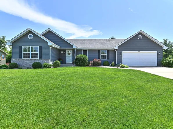 5625 Eagle Point DRIVE, Racine, WI 53406