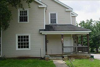 2nd image of 803 E 11th Ave