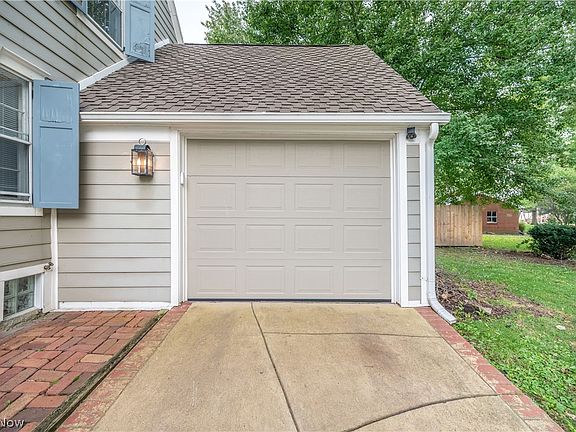 5th image of 913 Home Cir