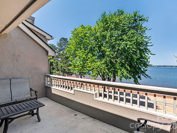 5th image of 605 Portside Dr