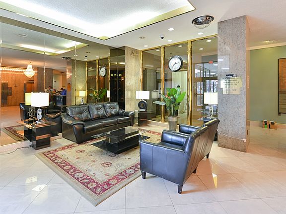 4th image of 1011 Arlington Blvd APT 708