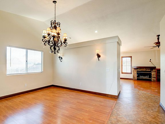 3rd image of 80527 Auburn Ct