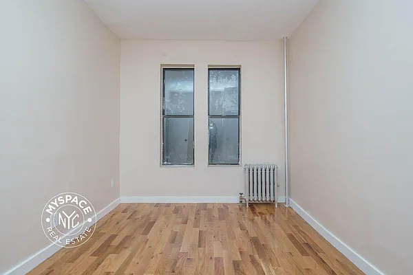 Rented by MySpaceNYC | media 8